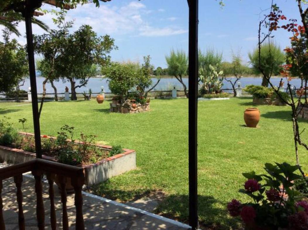 Lila Apartments Vourvourou Luaran gambar